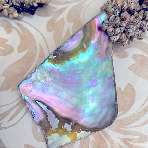 Abalone Shell Pendant Necklace Shells - Seed Beads - Black Stone Also Bracelet - Picture 6 of 10